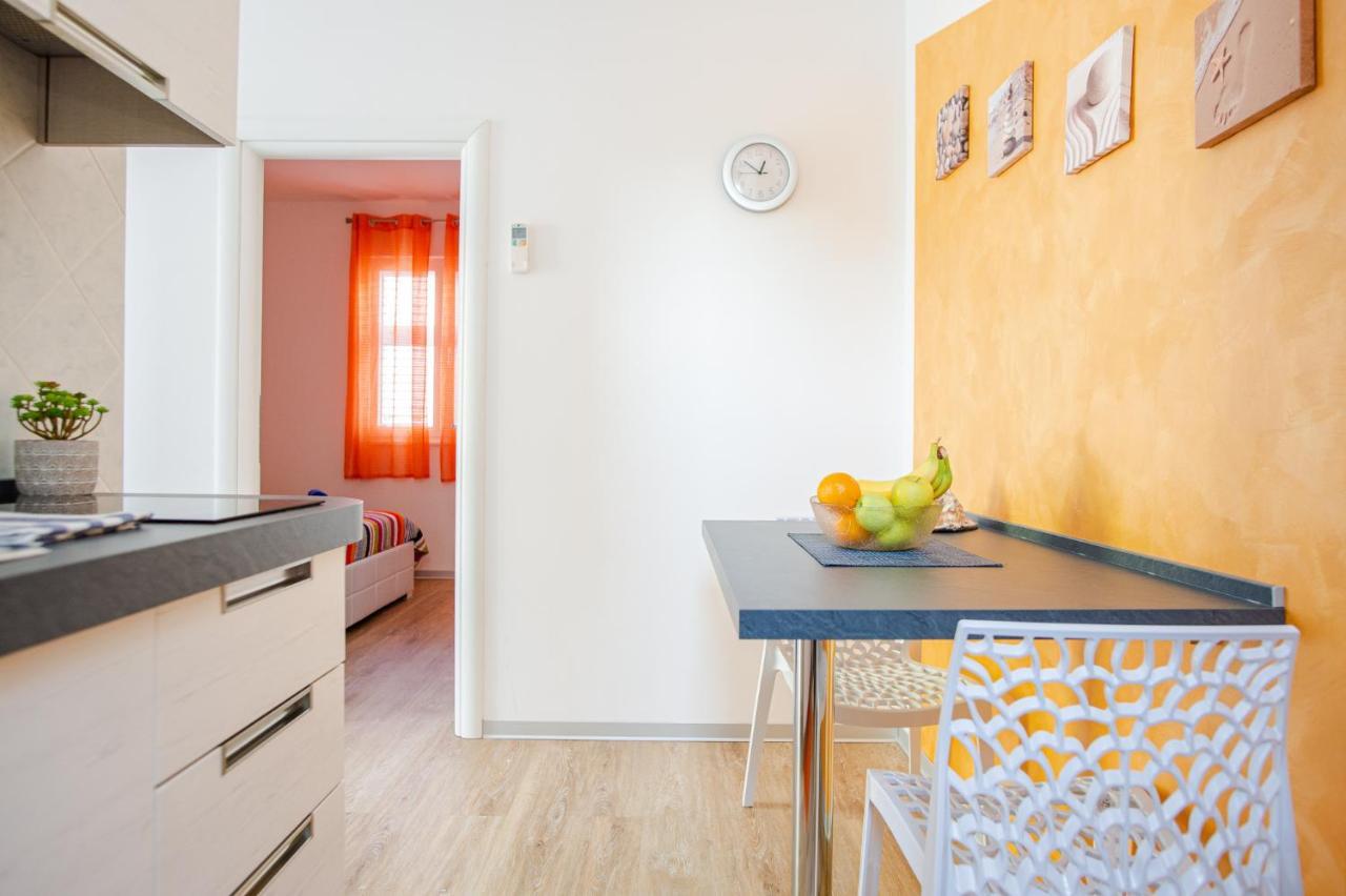 Exclusive Seaside Dream Apartments Murter Eksteriør billede